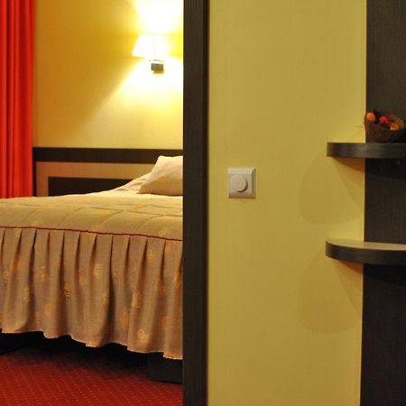 Hotel Dana อามารา ภายนอก รูปภาพ