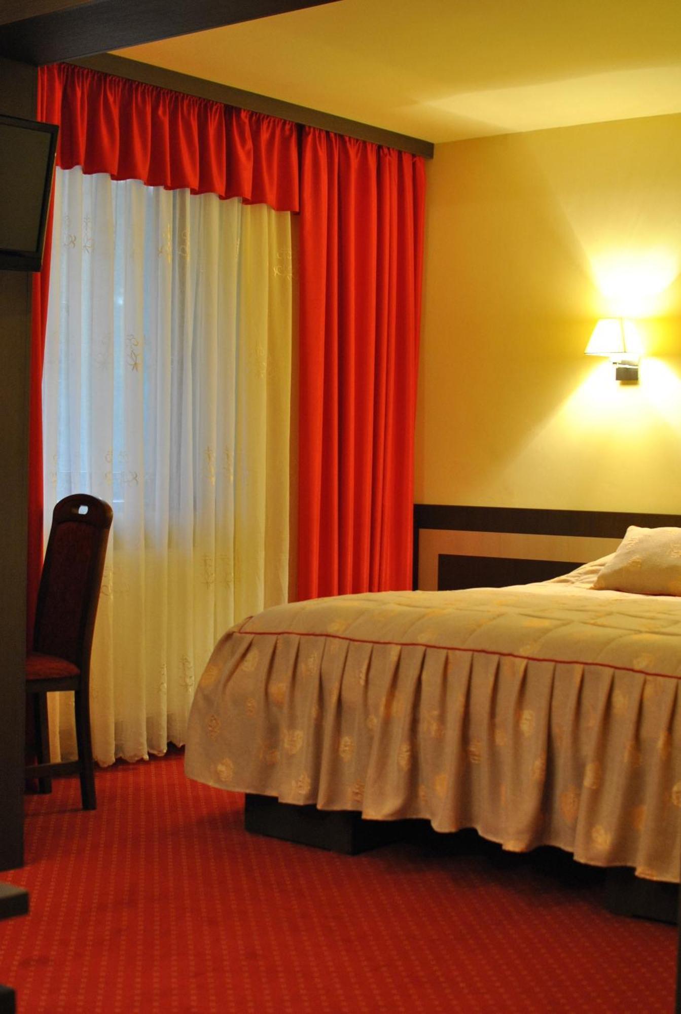 Hotel Dana อามารา ภายนอก รูปภาพ